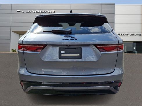 Certified 2025 Jaguar F-PACE R-Dynamic S image 7