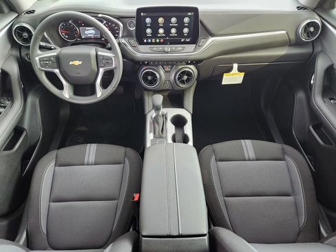 New 2026 Chevrolet Blazer LT w/ Midnight/Sport Edition FWD image 17