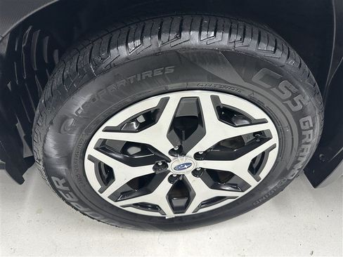 Used 2020 Subaru Forester Premium AWD/4WD image 15