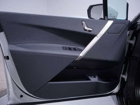 Used 2024 BMW iX xDrive50 image 15