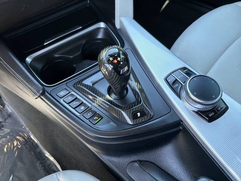 Used 2018 BMW M4 Coupe RWD image 29