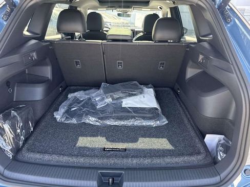 New 2026 Volkswagen Tiguan SE R-Line image 5