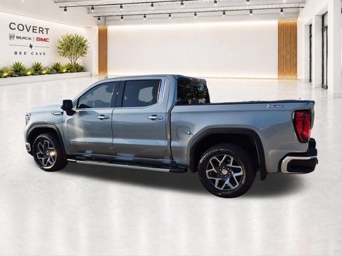 Used 2025 GMC Sierra 1500 SLT AWD/4WD image 10
