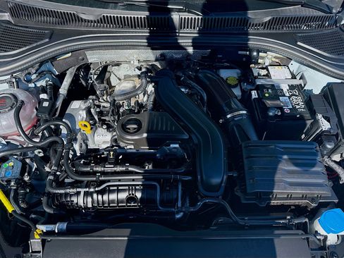 Certified 2025 Volkswagen Jetta Sport image 34