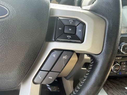 Used 2017 Ford F250 Lariat w/ Lariat Ultimate Package AWD/4WD image 20