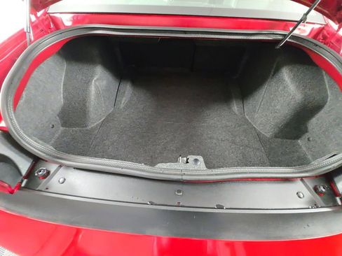 Used 2009 Dodge Challenger SE RWD image 16