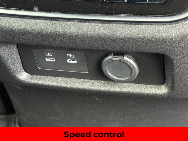 Certified 2026 Nissan Armada SL w/ Captain's Chari Seat Package AWD/4WD image 22