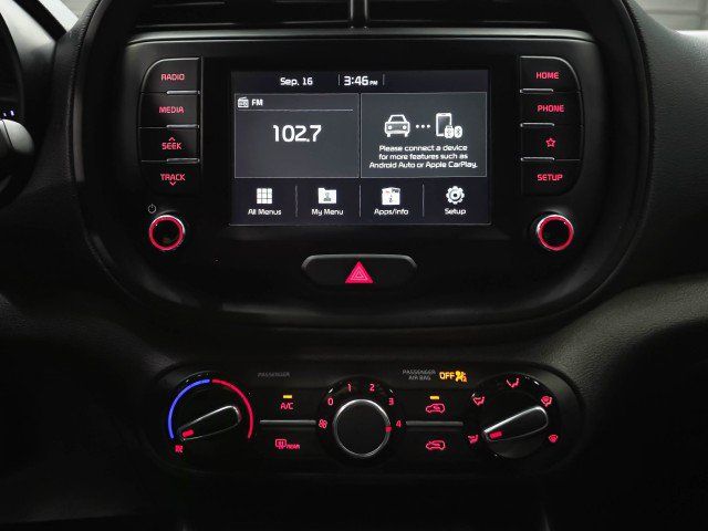 Used 2020 Kia Soul LX FWD image 23