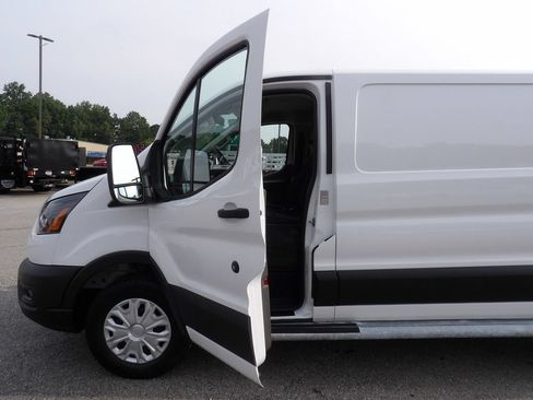 Used 2025 Ford Transit 250 Low Roof w/ Exterior Upgrade Package RWD image 13