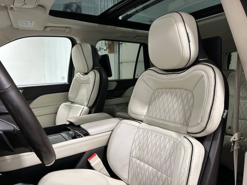 Used 2018 Lincoln Navigator L Black Label w/ Cargo Package image 22