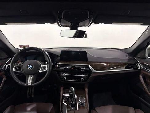 Used 2020 BMW M550i xDrive w/ Executive Package AWD/4WD image 29
