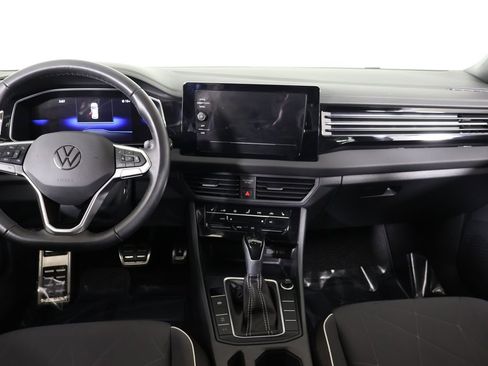 Used 2025 Volkswagen Jetta Sport image 34