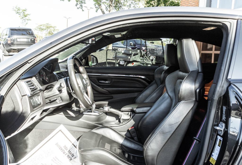 Used 2018 BMW M4 Coupe RWD image 24