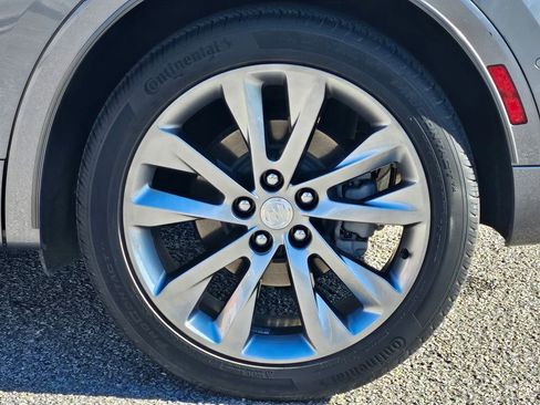 Used 2021 Buick Envision Avenir w/ Technology Package II image 27