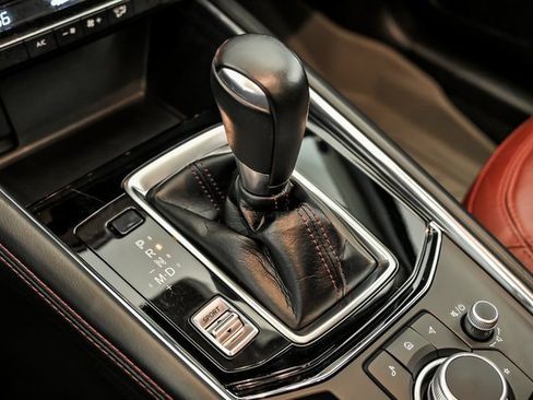 Used 2021 MAZDA CX-5 Carbon Edition image 25