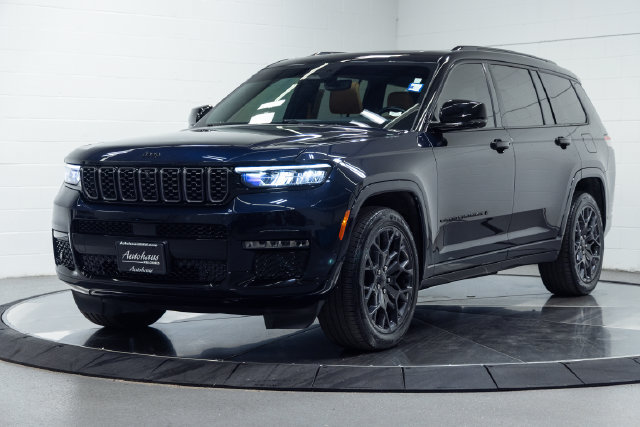Used 2024 Jeep Grand Cherokee L Summit AWD/4WD image 6