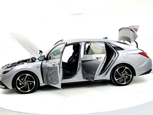 Used 2023 Hyundai Elantra N Line image 10