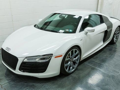 Used 2014 Audi R8 V10 AWD/4WD image 12