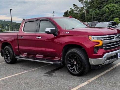 Used 2023 Chevrolet Silverado 1500 LTZ AWD/4WD image 2