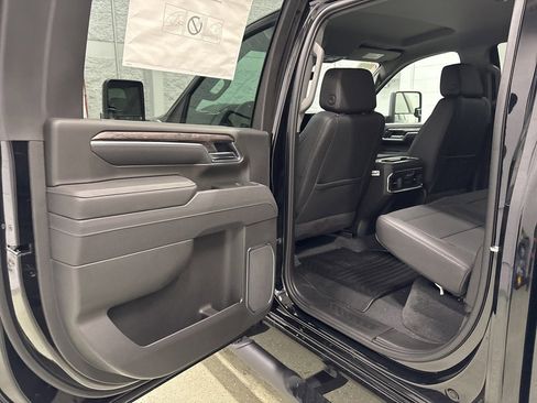 New 2026 Chevrolet Silverado 3500 LTZ w/ LTZ Plus Package image 31