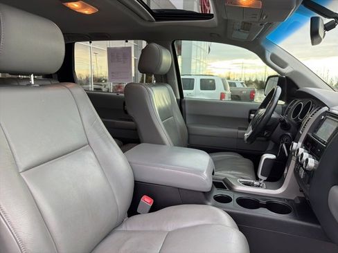 Used 2016 Toyota Sequoia Limited image 33