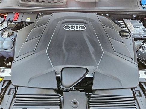 Used 2023 Audi Q8 Premium w/ Convenience Package AWD/4WD image 25