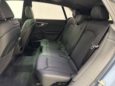 Used 2023 Audi Q8 Prestige w/ Prestige Package image 41