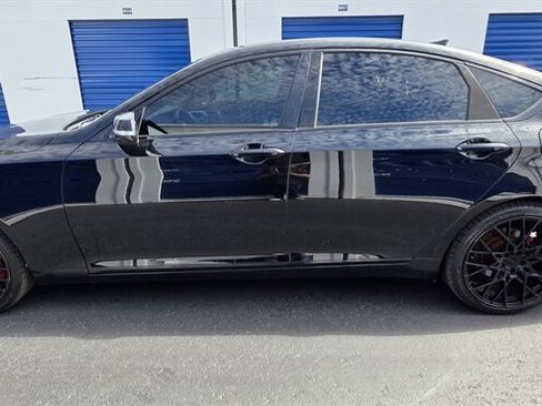 Used 2016 Hyundai Genesis 3.8 image 4