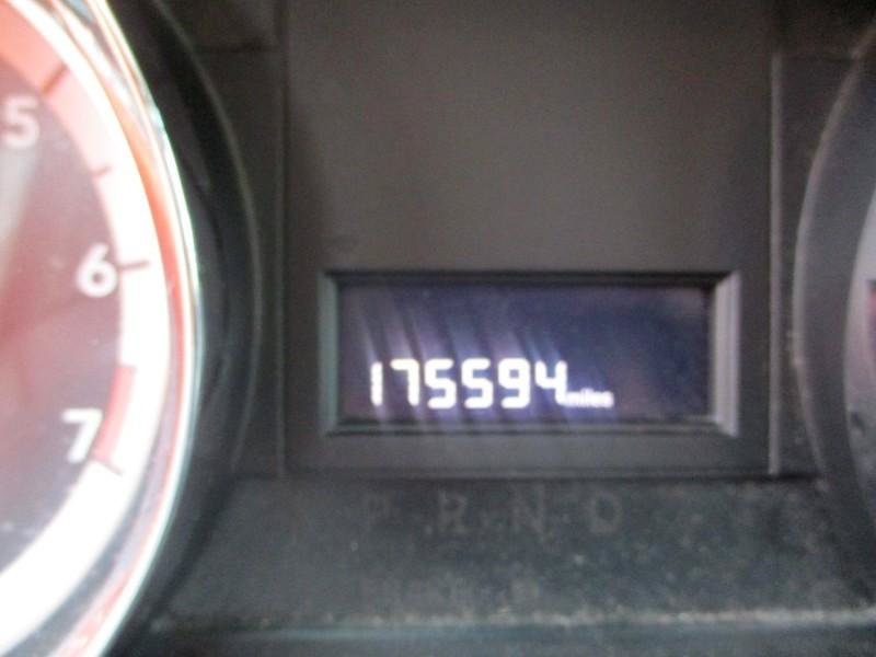Used 2016 Dodge Grand Caravan SXT FWD image 12