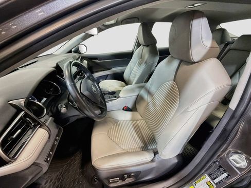 Used 2023 Toyota Camry SE FWD image 21