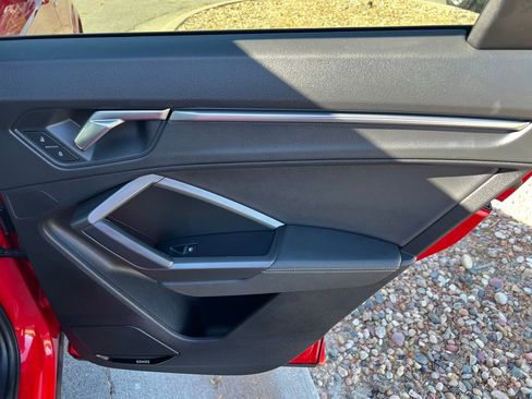 Used 2022 Audi Q3 2.0T Premium Plus w/ Premium Plus Package image 25