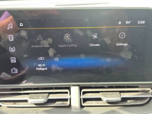 Used 2025 Chevrolet Trax LT w/ LT Convenience Package FWD image 17