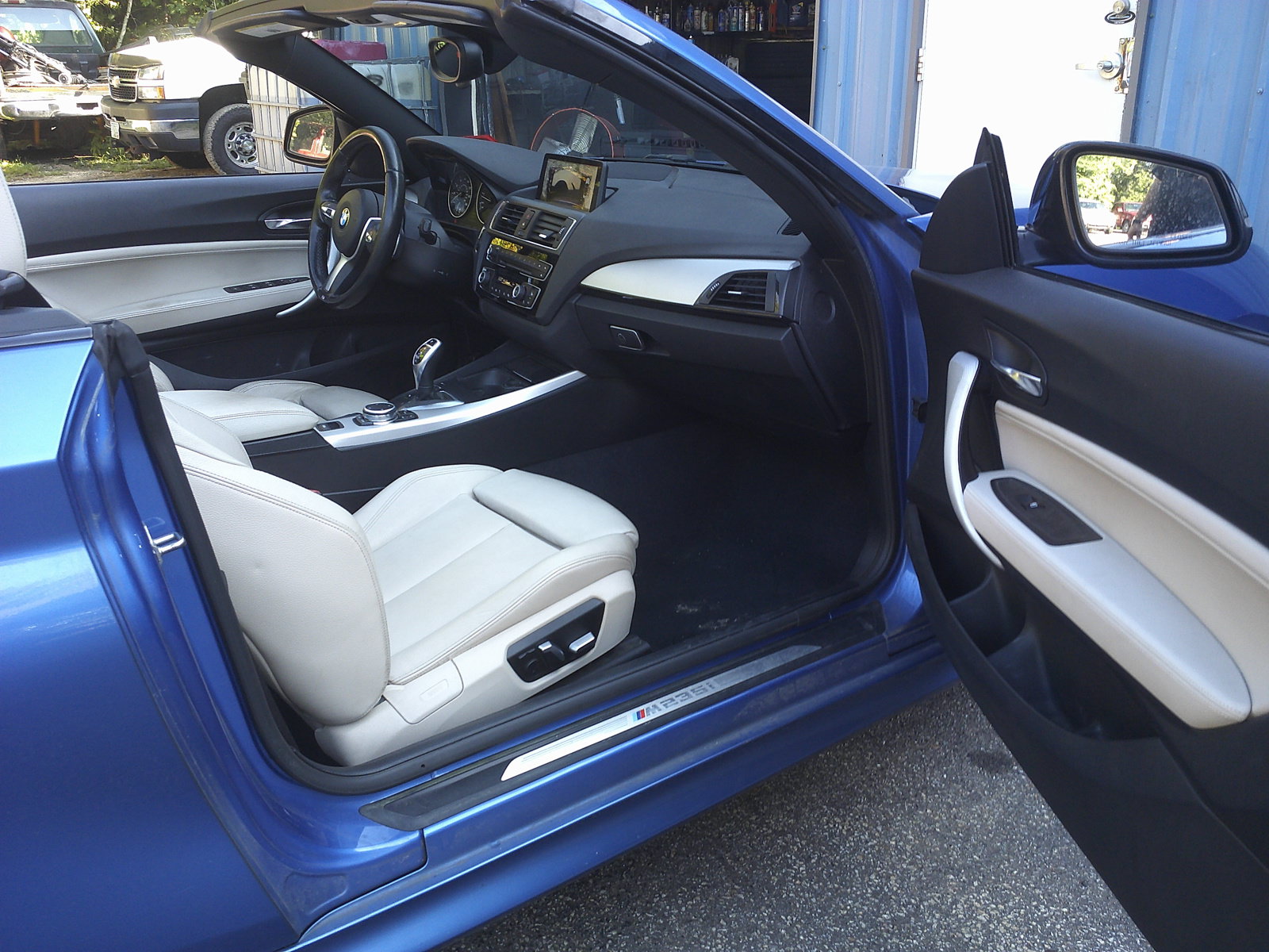 Used 2016 BMW M235i xDrive Convertible AWD/4WD image 21