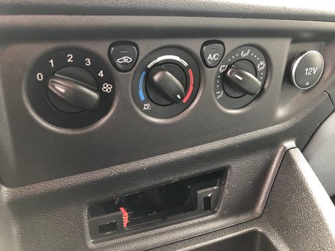 Used 2019 Ford Transit 250 148 High Roof RWD image 26