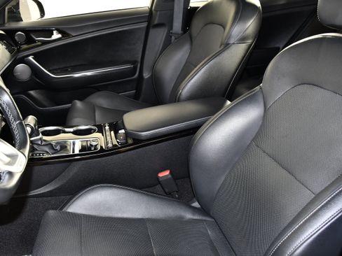 Used 2023 Kia Stinger GT-Line w/ Sun & Sound Package AWD/4WD image 38