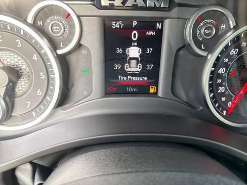 New 2026 RAM 1500 4x4 Crew Cab image 20