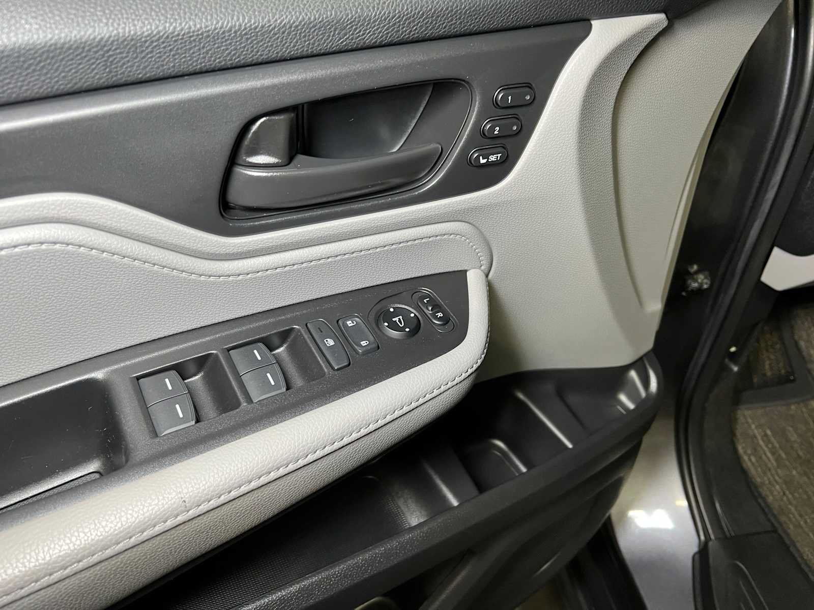 Used 2022 Honda Odyssey EX-L image 22