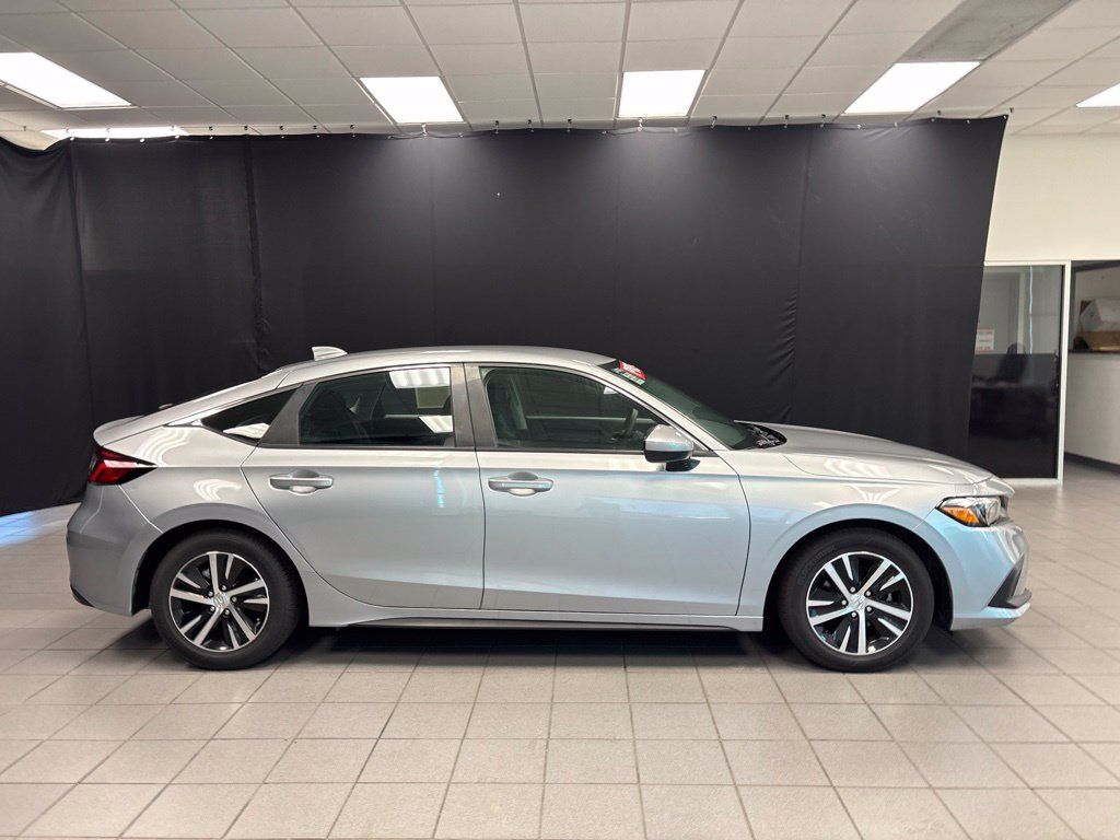 Used 2024 Honda Civic LX image 2