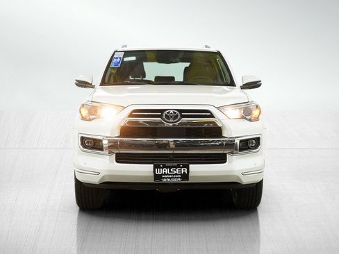 Used 2022 Toyota 4Runner Limited AWD/4WD image 8