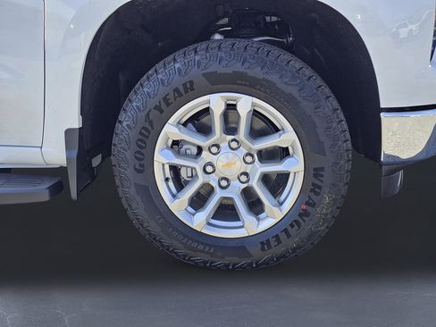 New 2026 Chevrolet Silverado 1500 LT AWD/4WD image 9