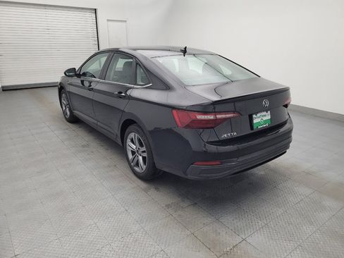 Used 2024 Volkswagen Jetta SE FWD image 5