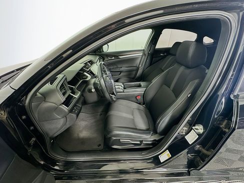 Used 2019 Honda Civic Sport image 13