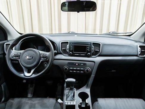 Used 2019 Kia Sportage LX image 13