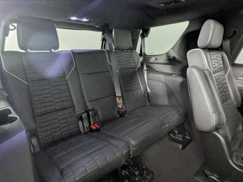 Used 2021 Cadillac Escalade Premium Luxury Platinum AWD/4WD image 23
