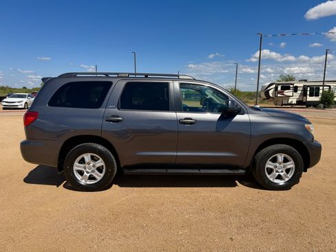 Used 2013 Toyota Sequoia SR5 RWD image 7