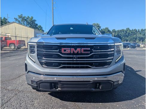 Used 2024 GMC Sierra 1500 SLT w/ SLT Premium Plus Package RWD image 8