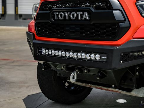 Used 2023 Toyota Tacoma TRD Pro AWD/4WD image 32