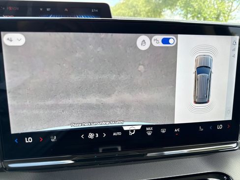 New 2026 Ford Expedition Active RWD image 25