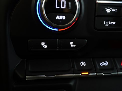 Used 2022 Chevrolet Silverado 1500 RST image 22