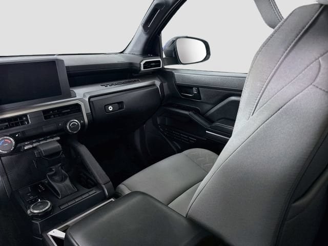 Certified 2025 Toyota Tacoma 4x4 Double Cab image 24